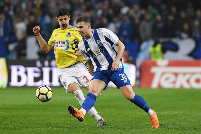 Jiuyou Sports-关于波尔图训练开放日，今晚单刀错失引欢呼，全明星赛在即，更衣室氛围转暖的信息